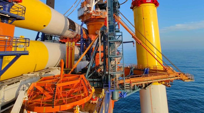 RWE instala los primeros cimientos de su turbina eólica en el parque eólico marino de Sofía