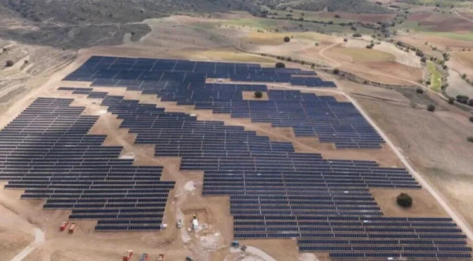 Q ENERGY inicia la construcción de una planta fotovoltaica de 52 MWp en Extremadura