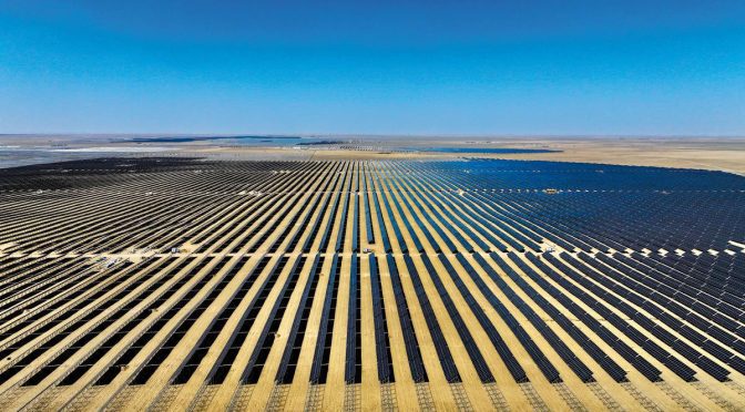 La energía eólica y la energía solar fotovoltaica superan a la energía térmica en Mongolia Interior, una región rica en carbón en China